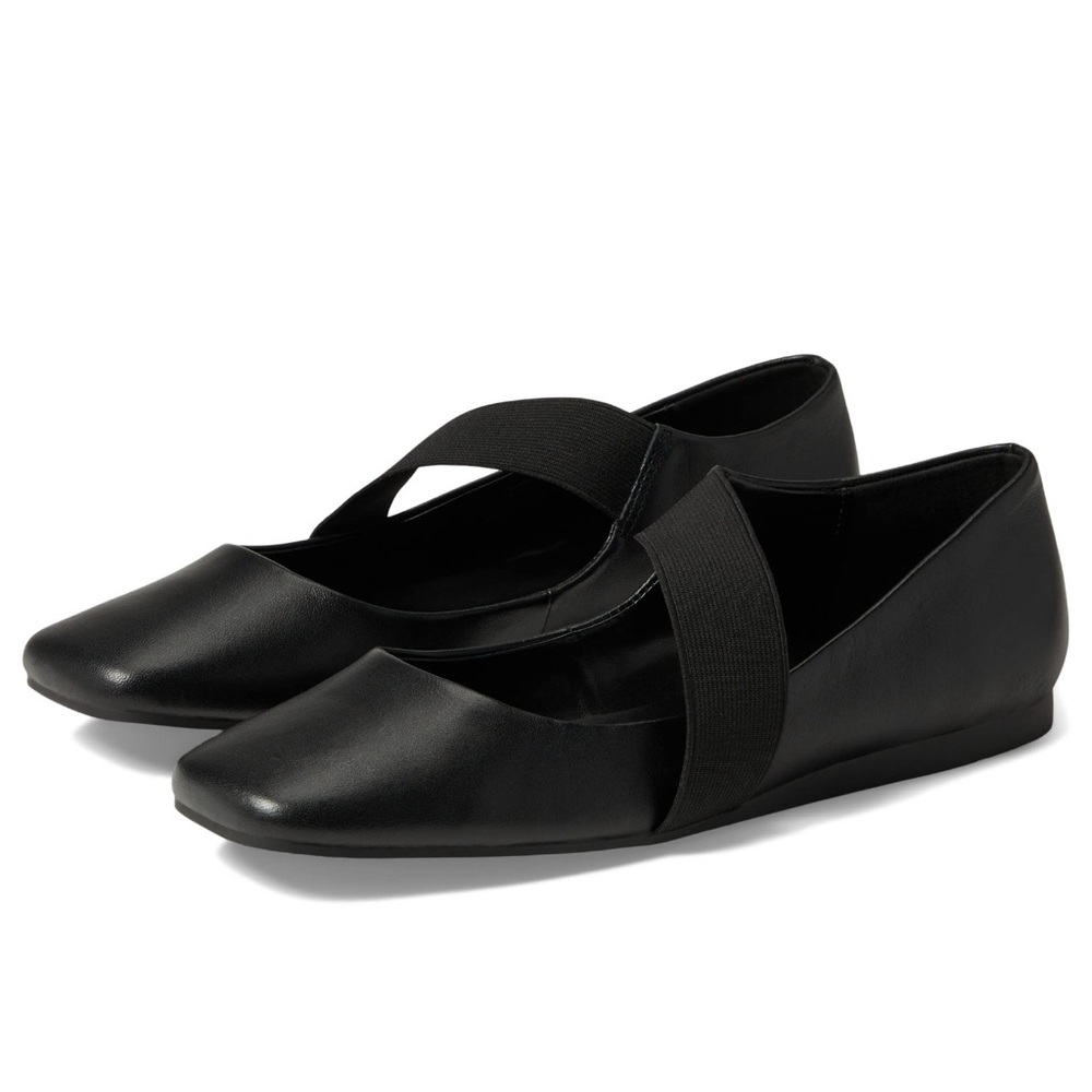 Blondo Women’s Brielle Water Resistant Black Ballet Flats in Size 5.5
